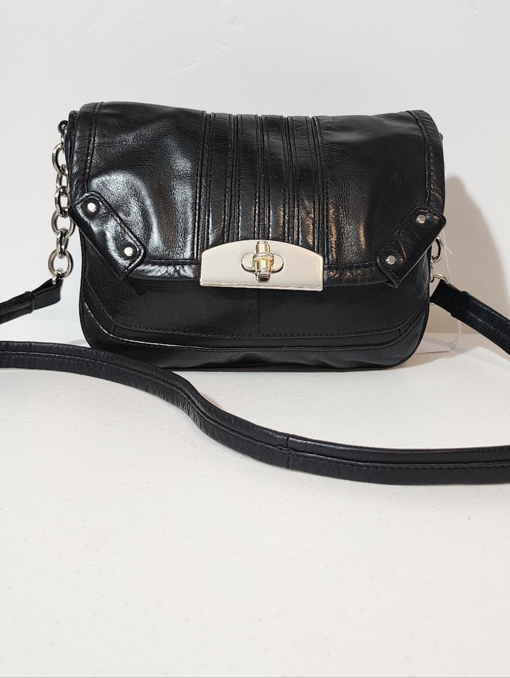 B. MAKOWSKY Black Leather Crossbody Bag with Silver Turn-Lock